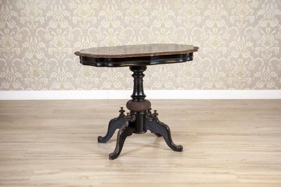 Antique Coffee Table with Oval Top