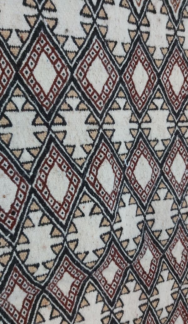 Tapis blanc beige et marron berbère traditionnel 206x133cm