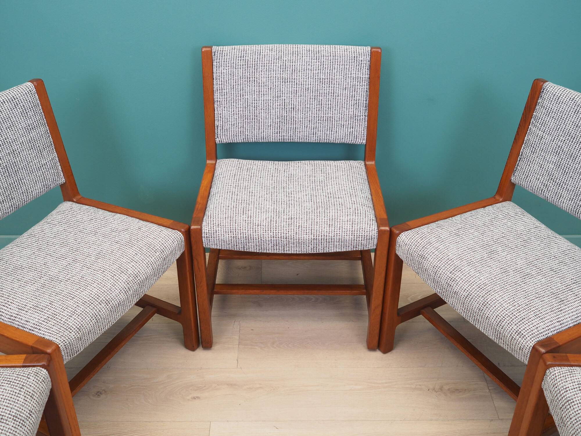 Set of five teak chairs, Danish design, 1970s, production: Denmark