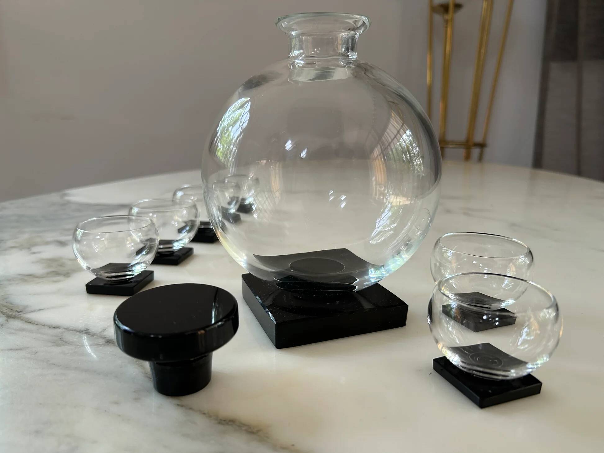 Art Deco liqueur service with a decanter and 6 glasses, in the style of Willem Jacob Rozendaal, Netherlands 1930s.