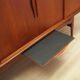 Buffet haut en teck, design danois, années 1970, fabrication : Danemark