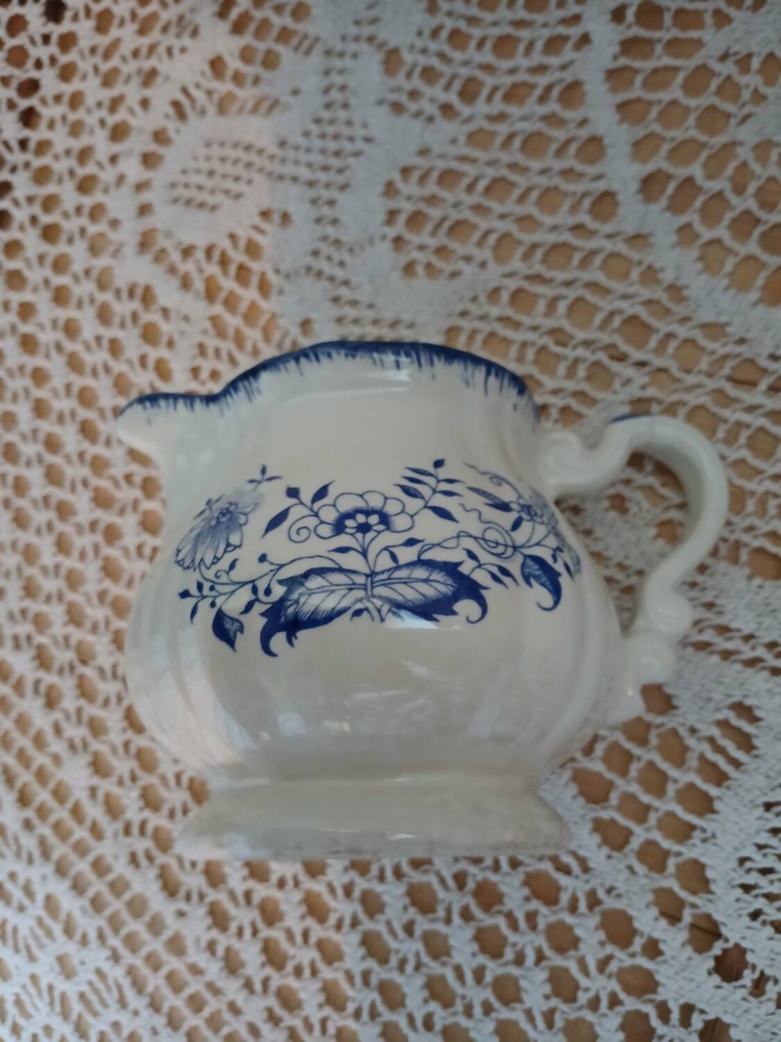 2 pichets anciens Lancaster