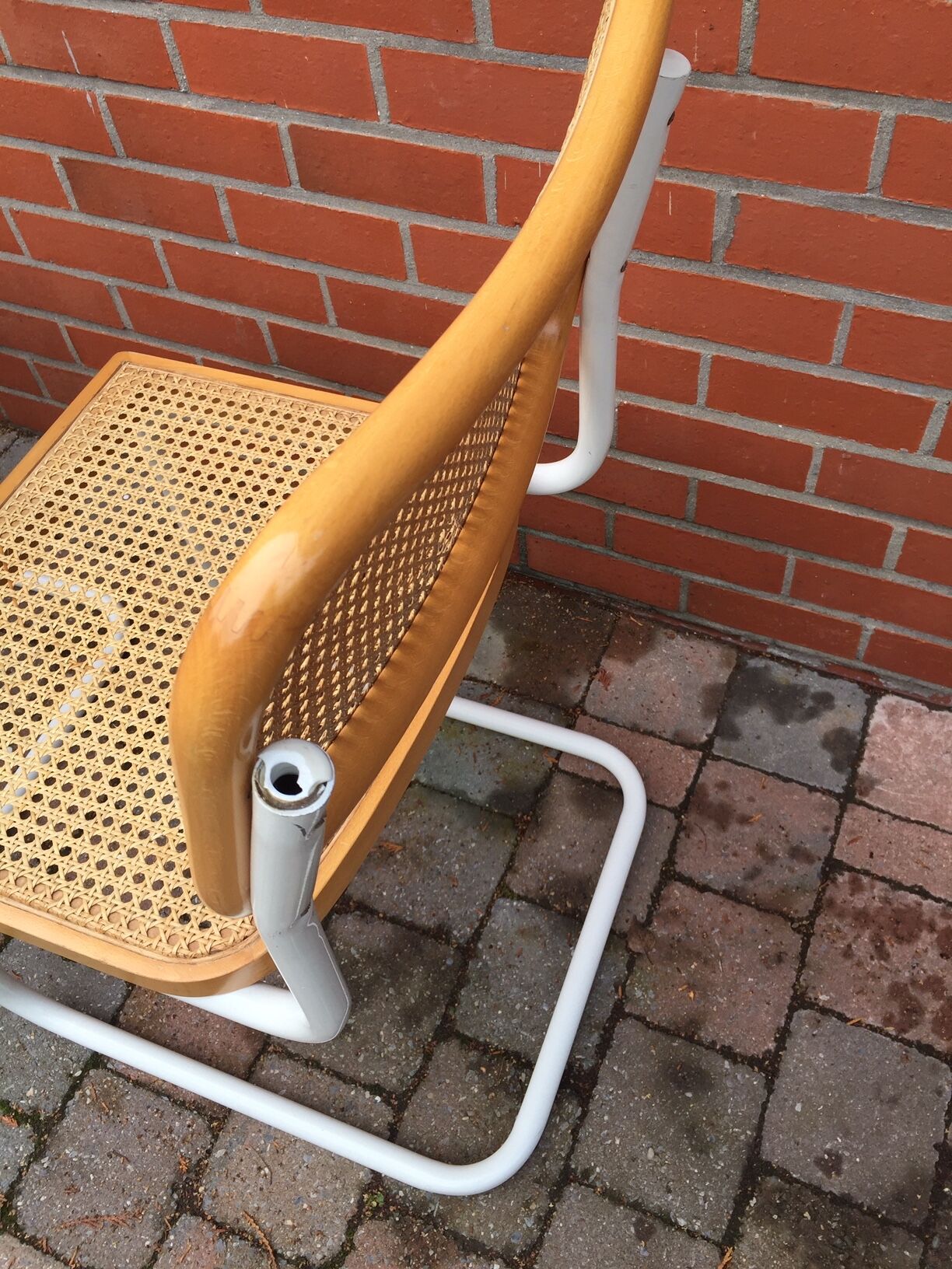 4 Wicker chairs