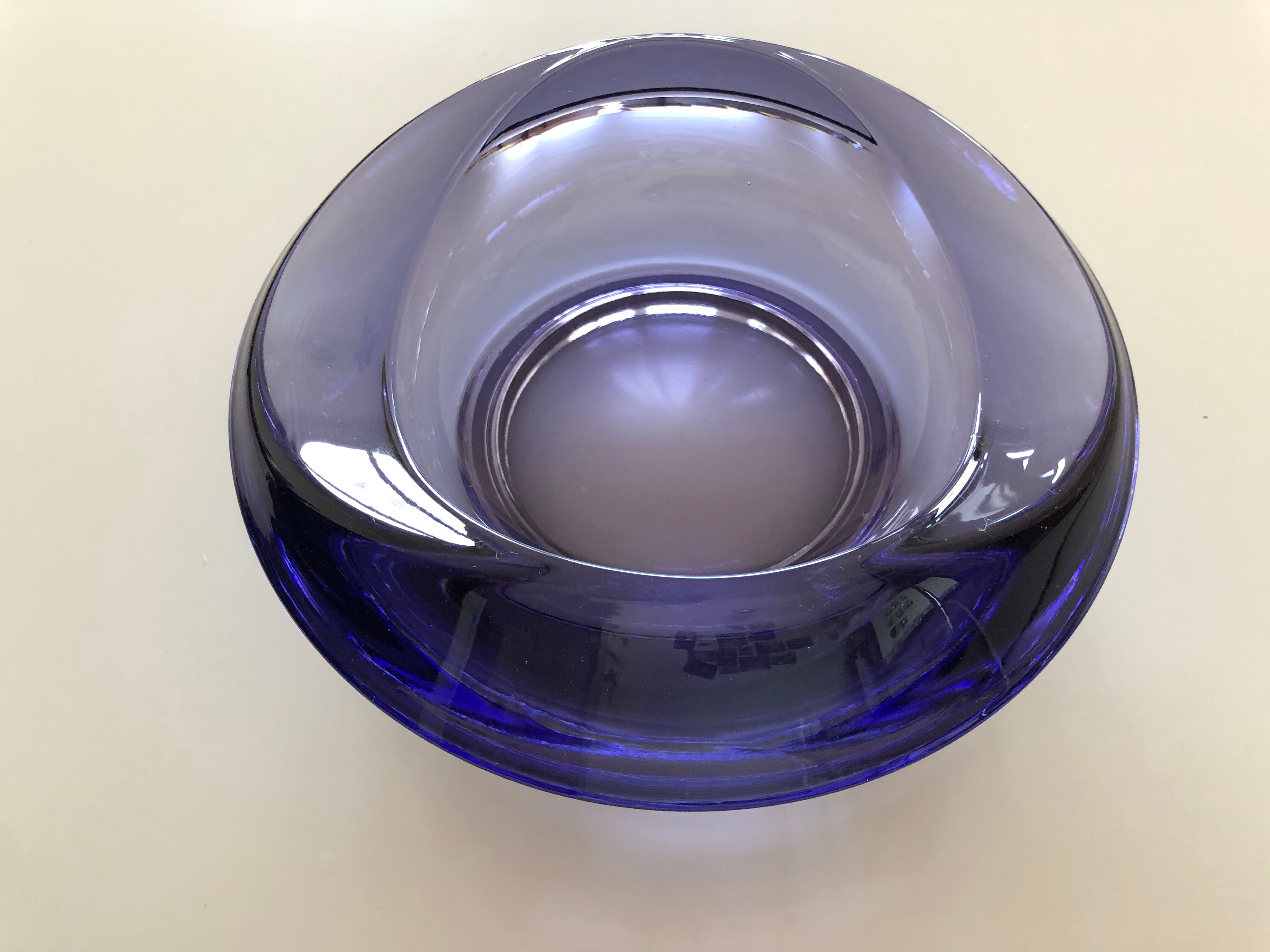 Empty-pocketed purple Murano glass