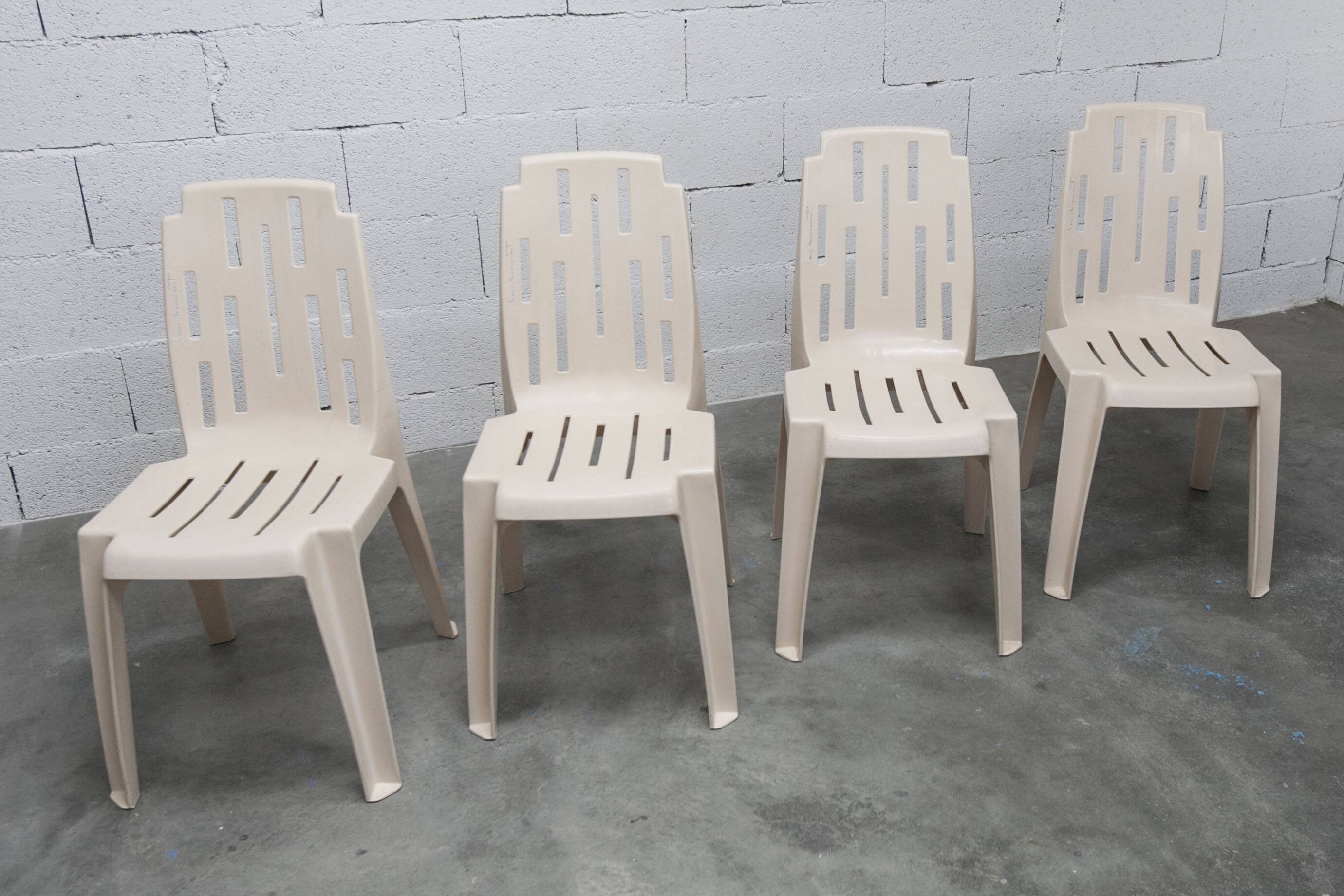 Set of 4 Samba chairs, manufactured by Henry Massonnet, designed by Pierre Paulin