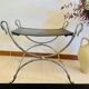 Tabouret Curule Style Maison Jansen en Acier Chromé et Cuir Noir