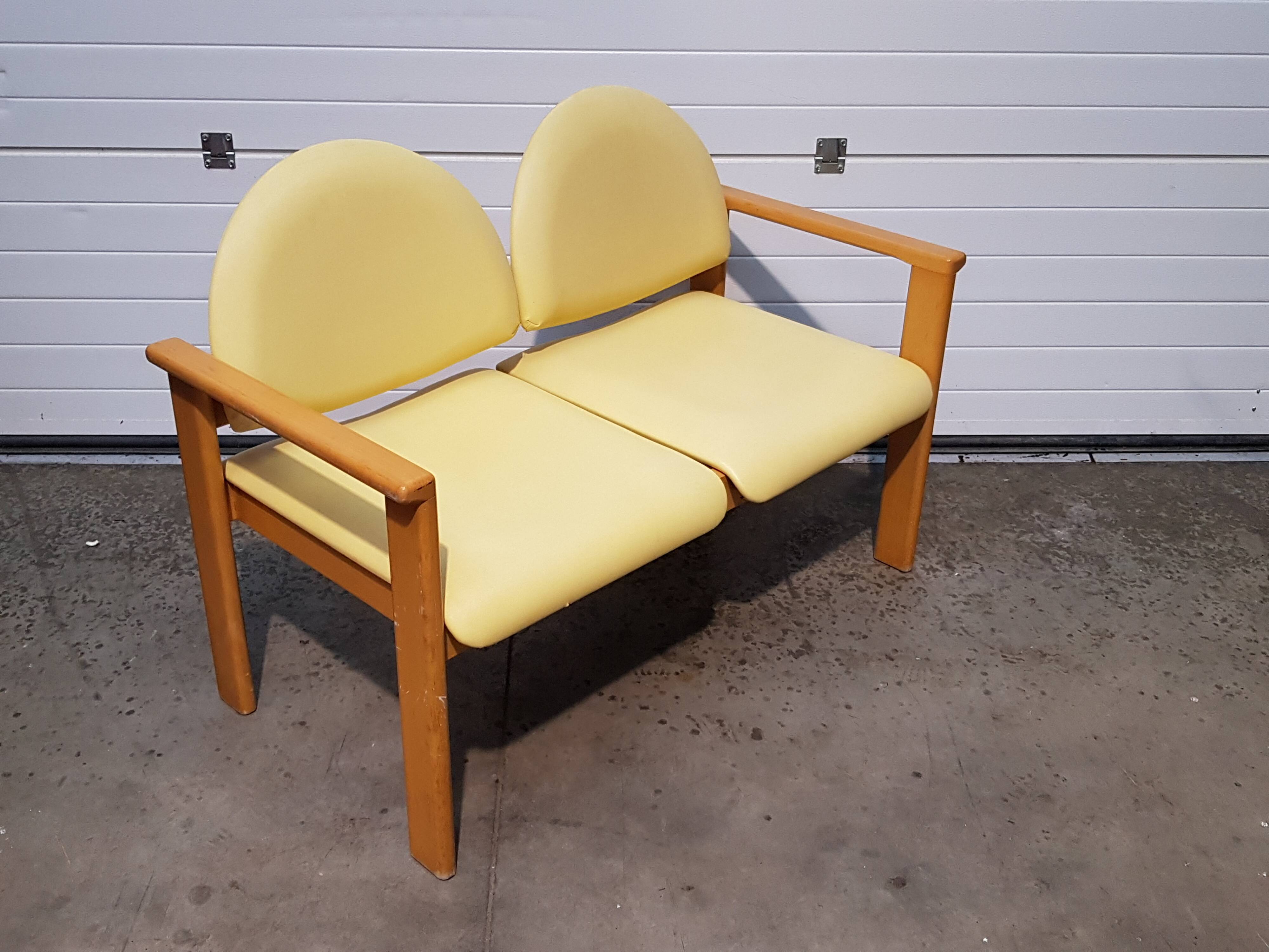 vintage 2-seater sofa in 1980