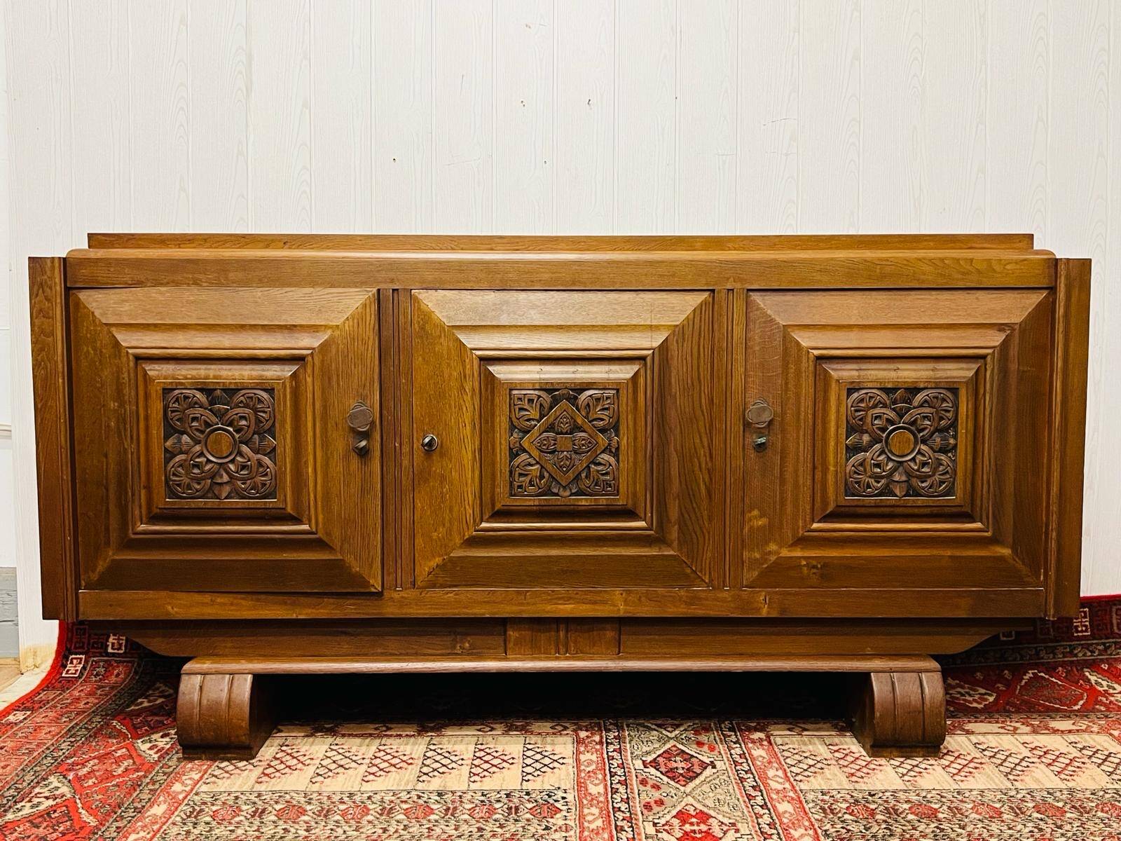 Sideboard, buffet from the 1940s.