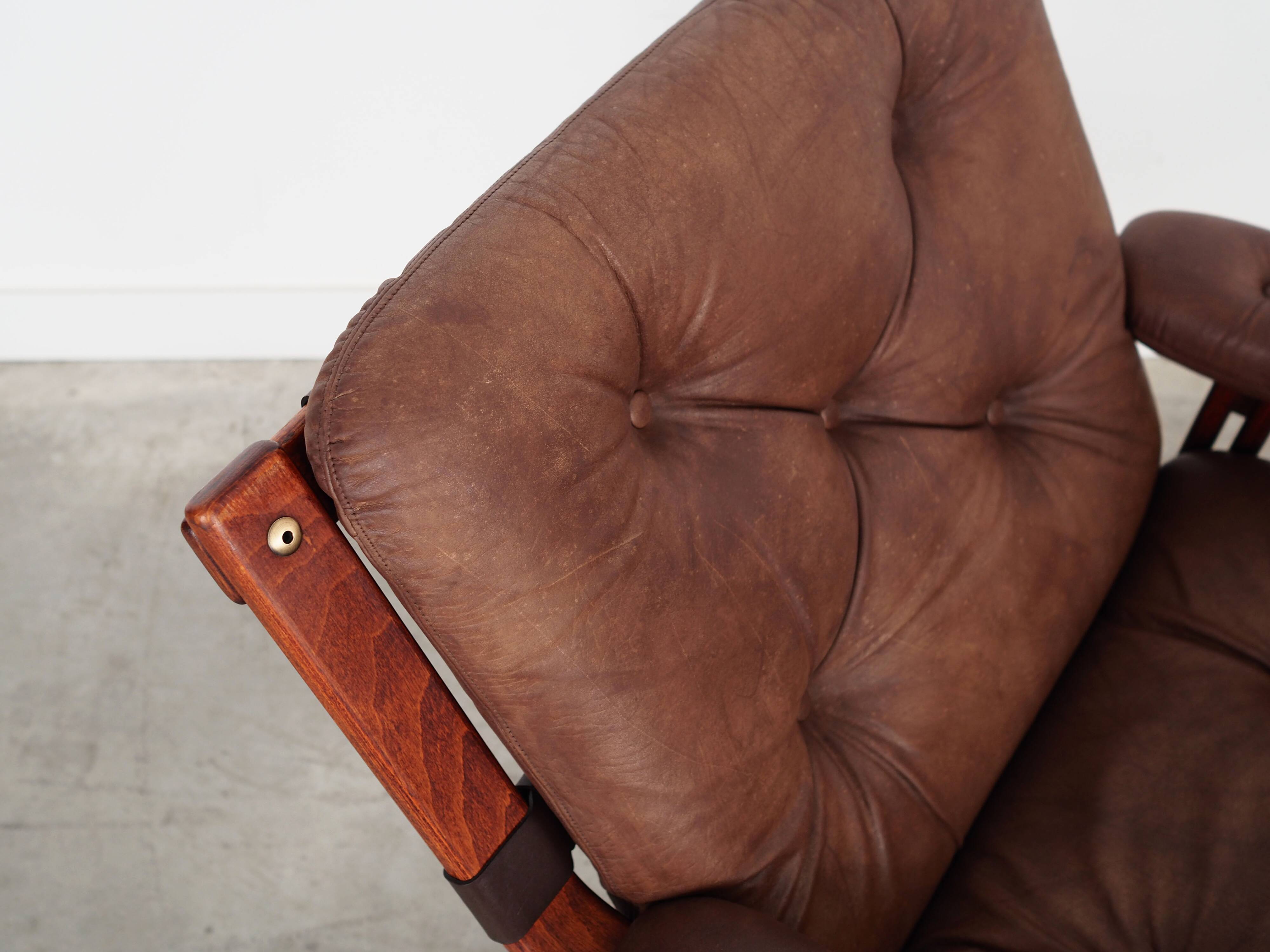 Fauteuil en cuir, design norvégien, années 1970, production : Norvège