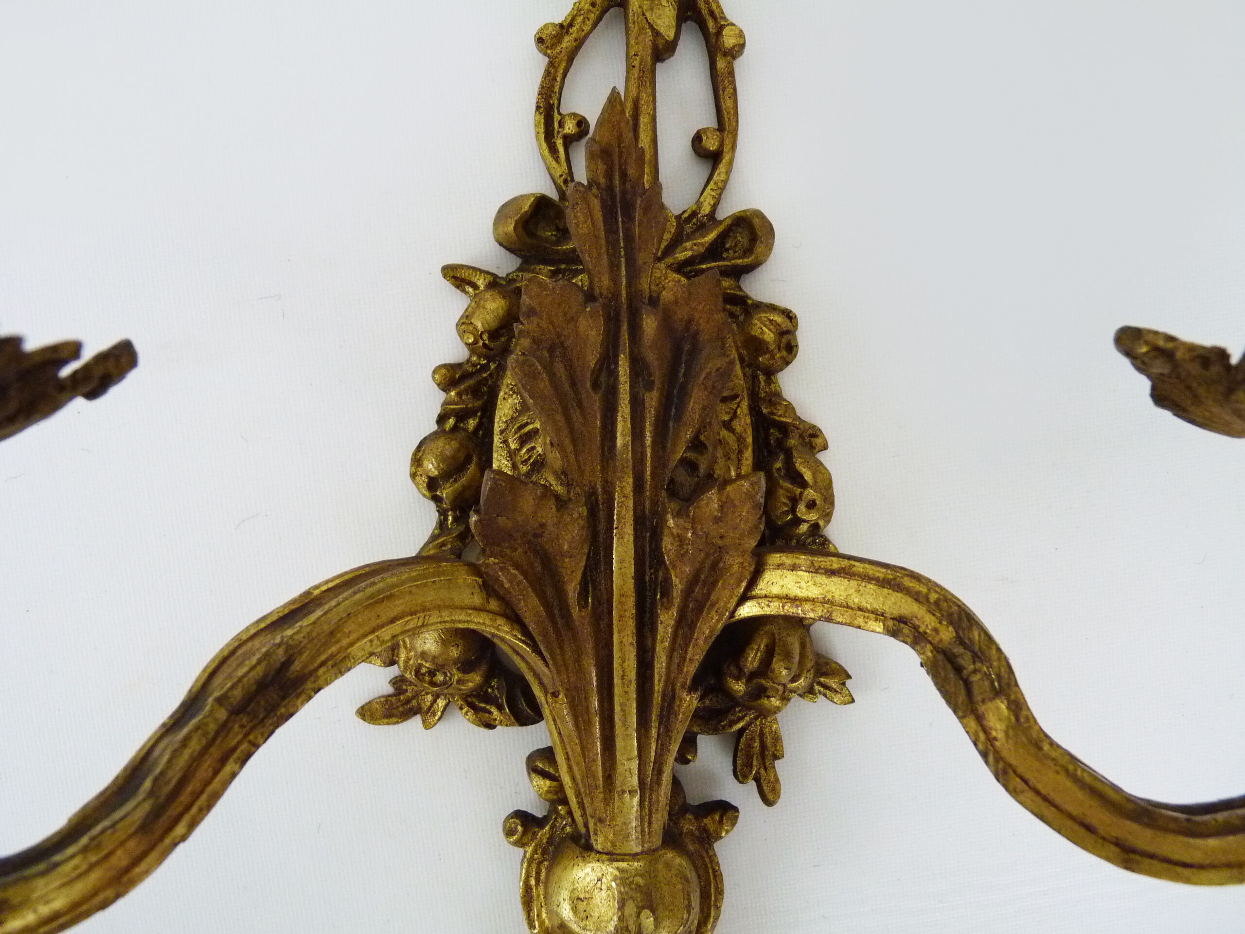 Vintage wall lamp decorated with ribbon and grape. Louis XVI style. XIXth