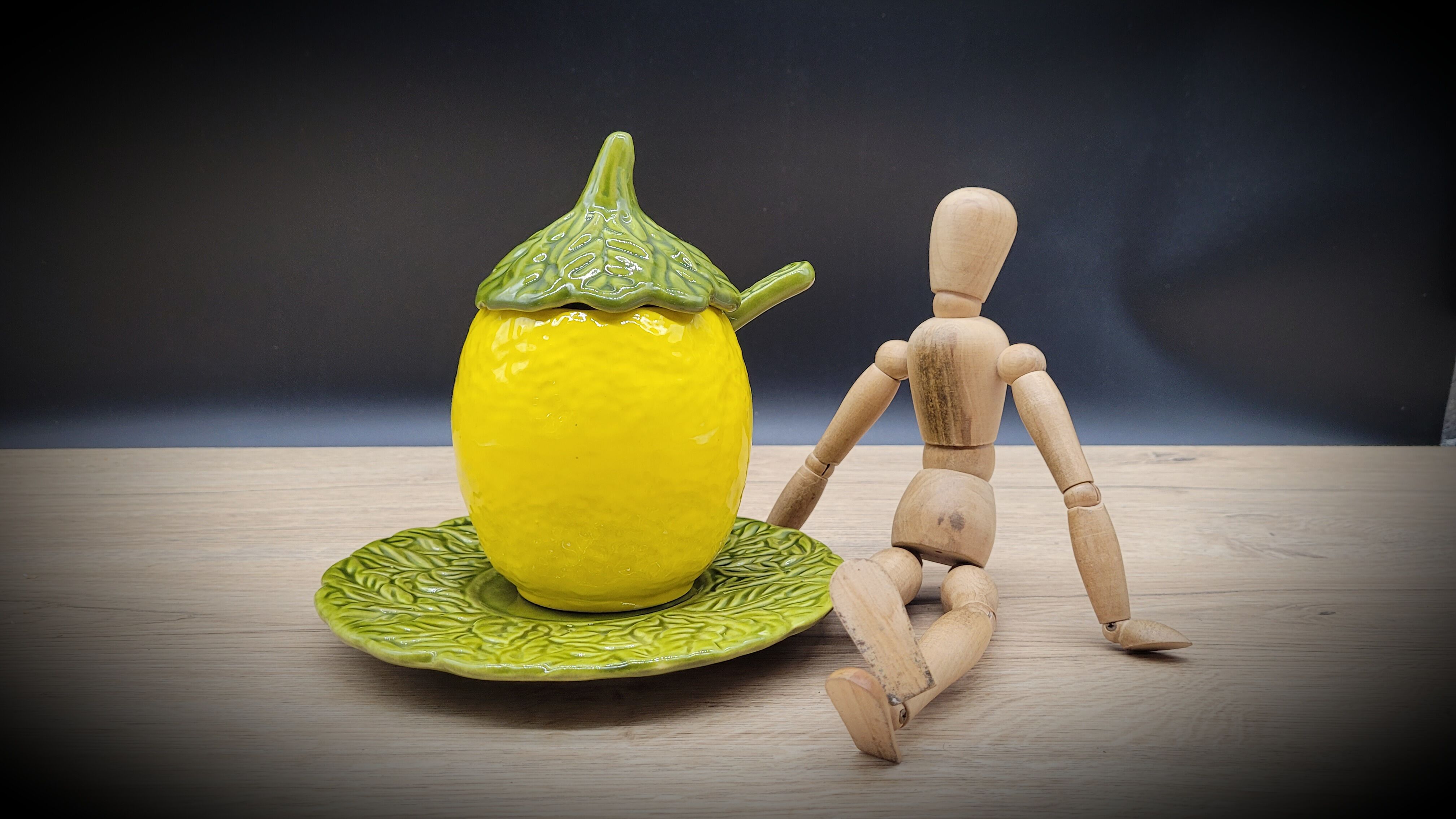 Sugar bowl lemon slip