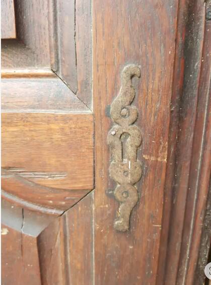Antique double cupboard doors from the 19th century