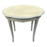 Eggshell-coloured drawer with a cracked effect side table.