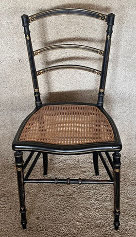 Pair of chairs canned