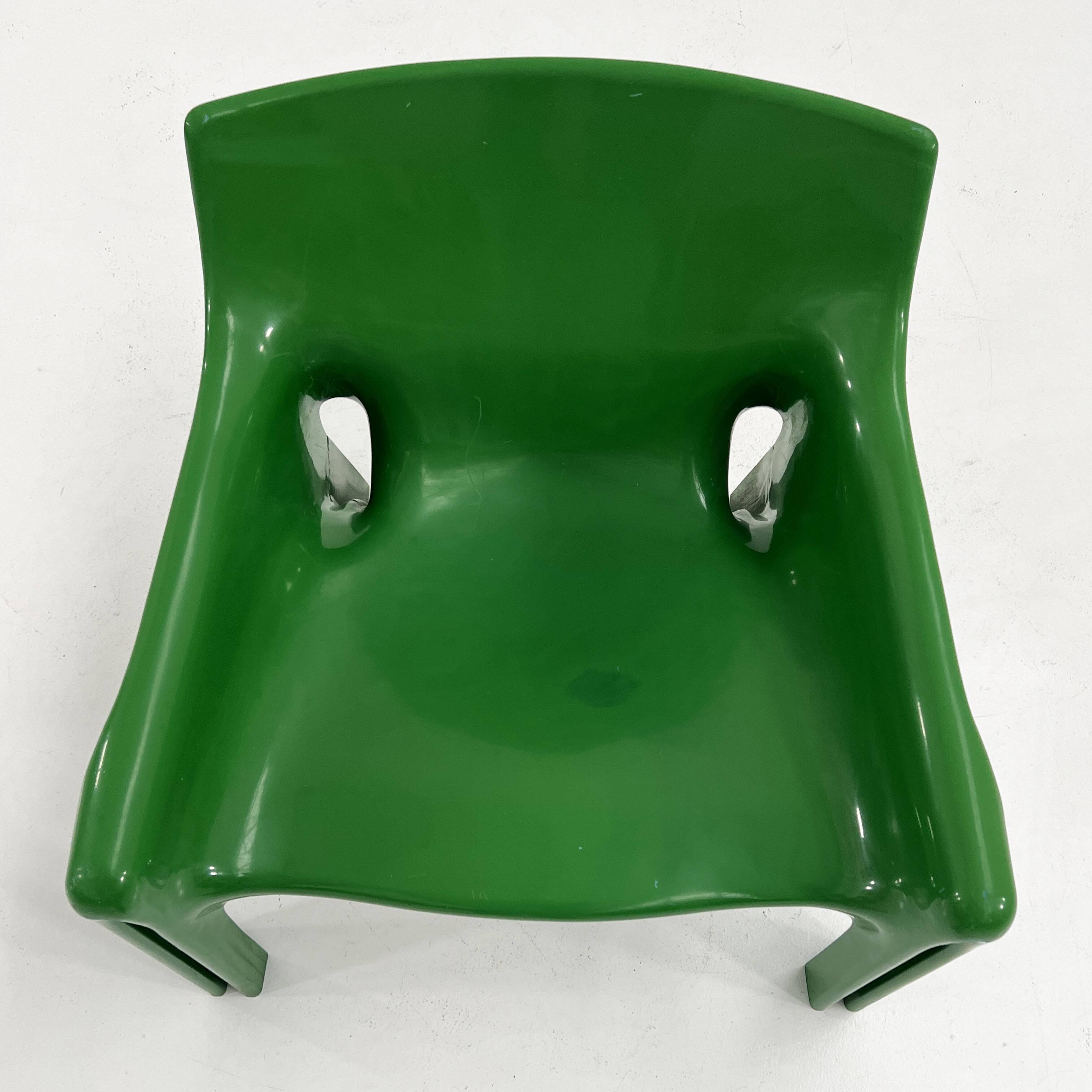 Fauteuil Vicario vert par Vico Magistretti pour Artemide, 1970