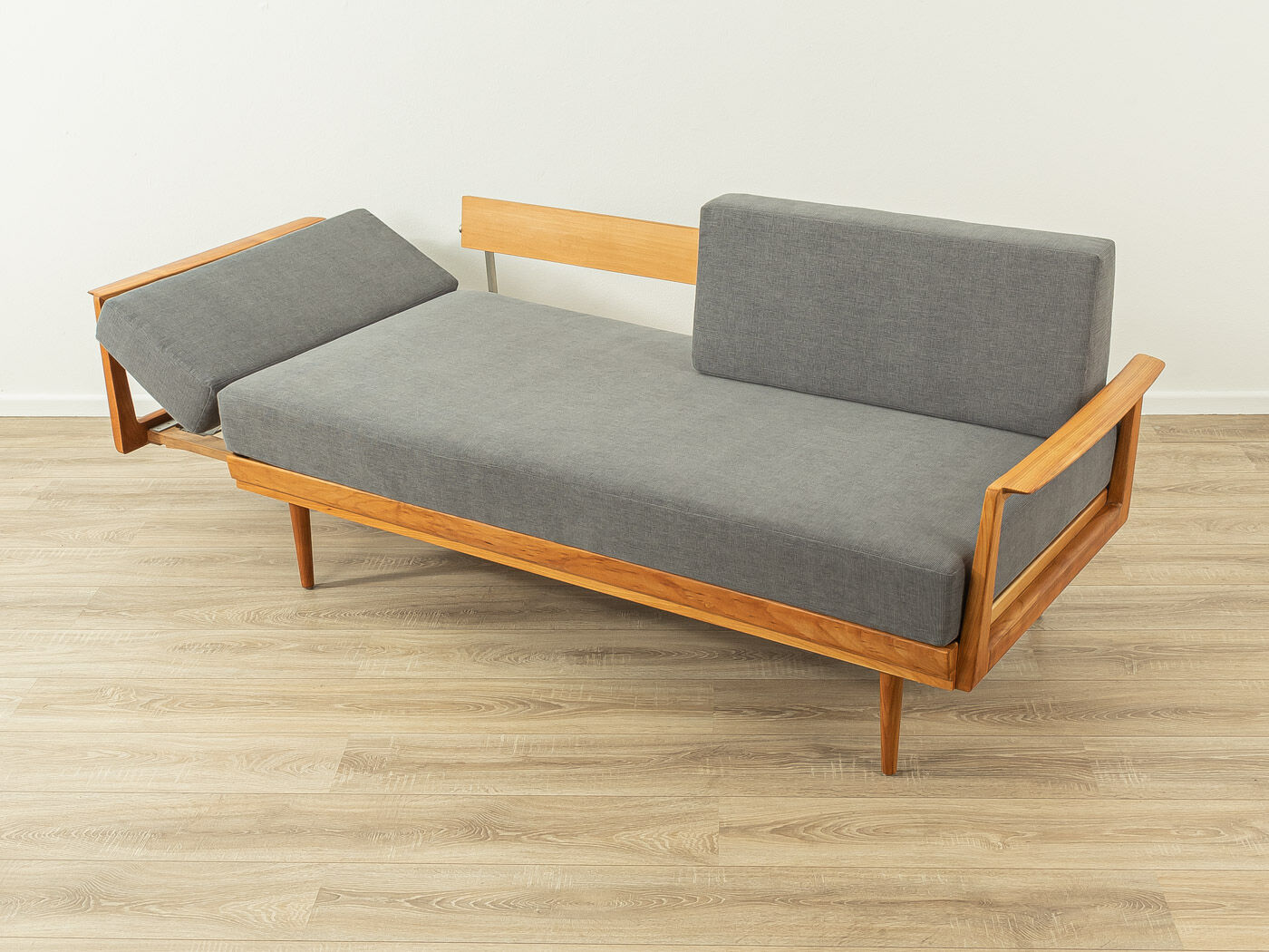 1950s Sofa, Knoll Antimott