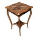 Table d'appoint en bois sculpté antique et élégant