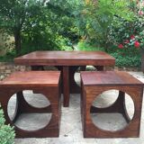 Coffee table in teak with its 4 stools