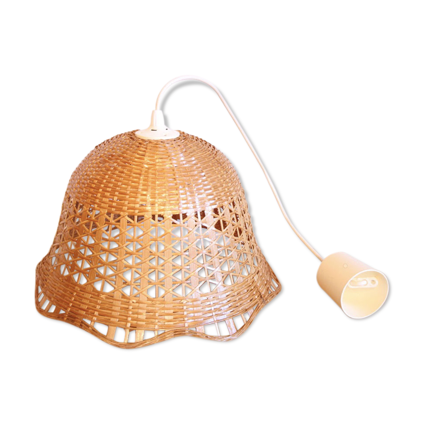 Flower-shaped braided wicker hanging