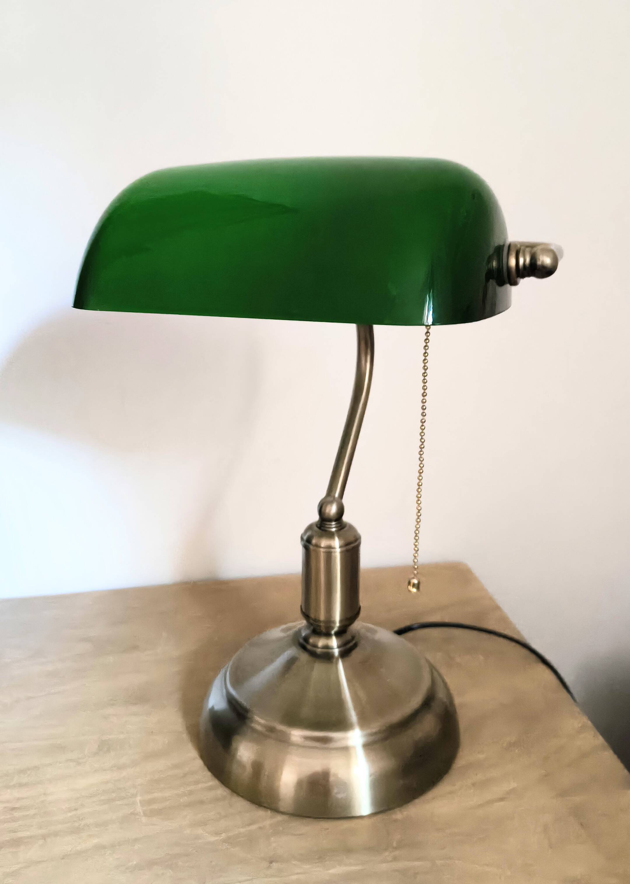 Bank lamp in opal green color años 80