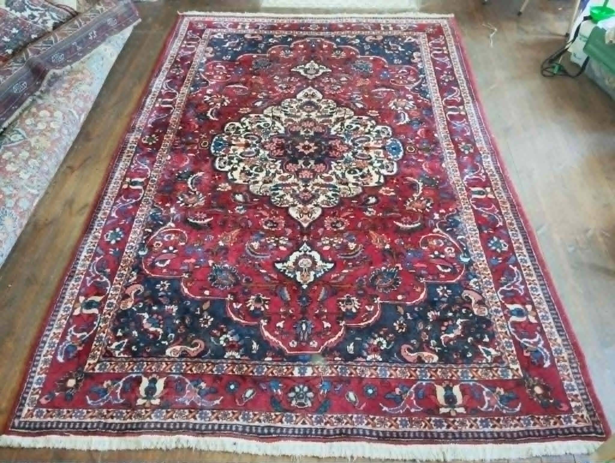 Handmade Bachtiar Persian carpet 320x214cm