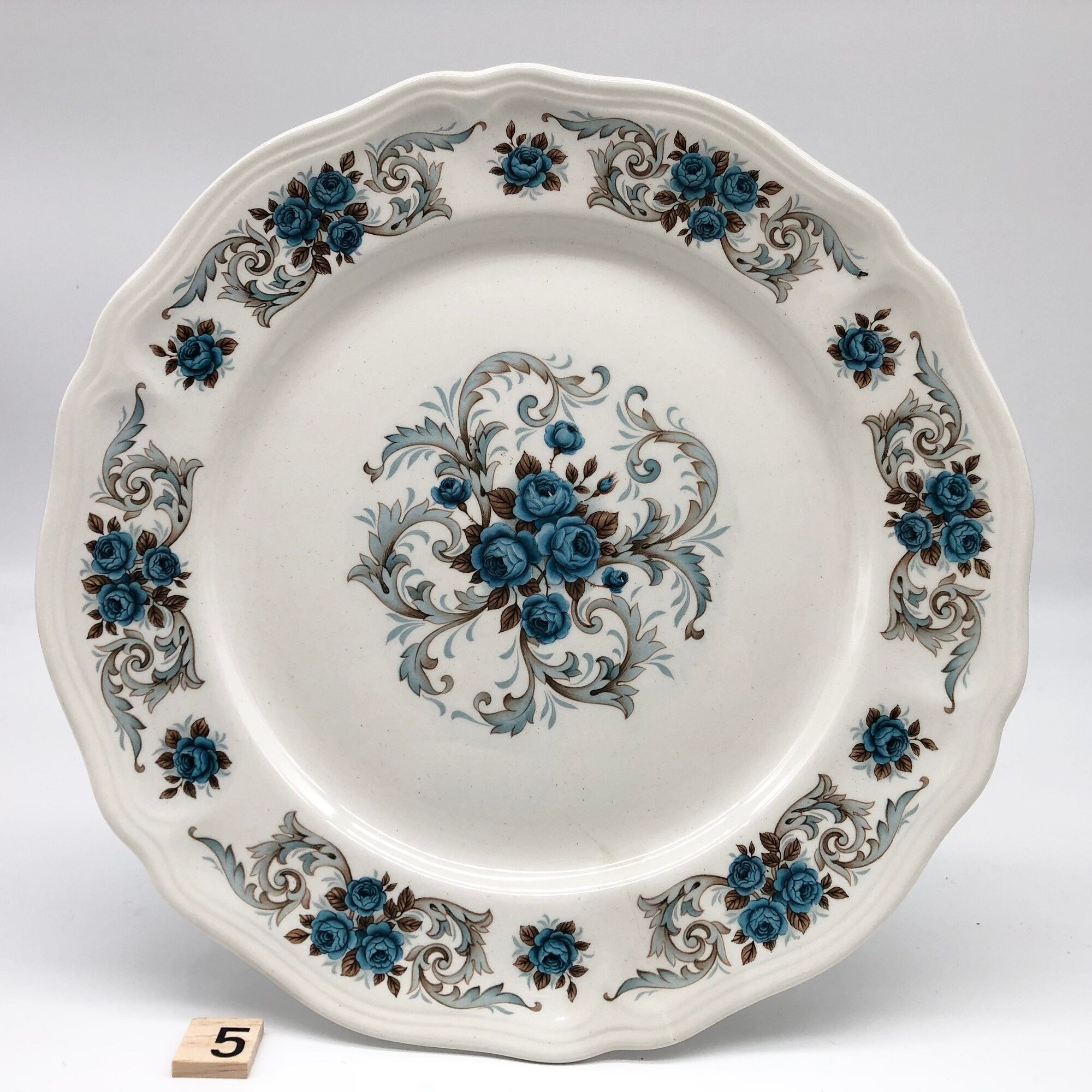 6 flat plates orchies moulin des loups, model sevigné