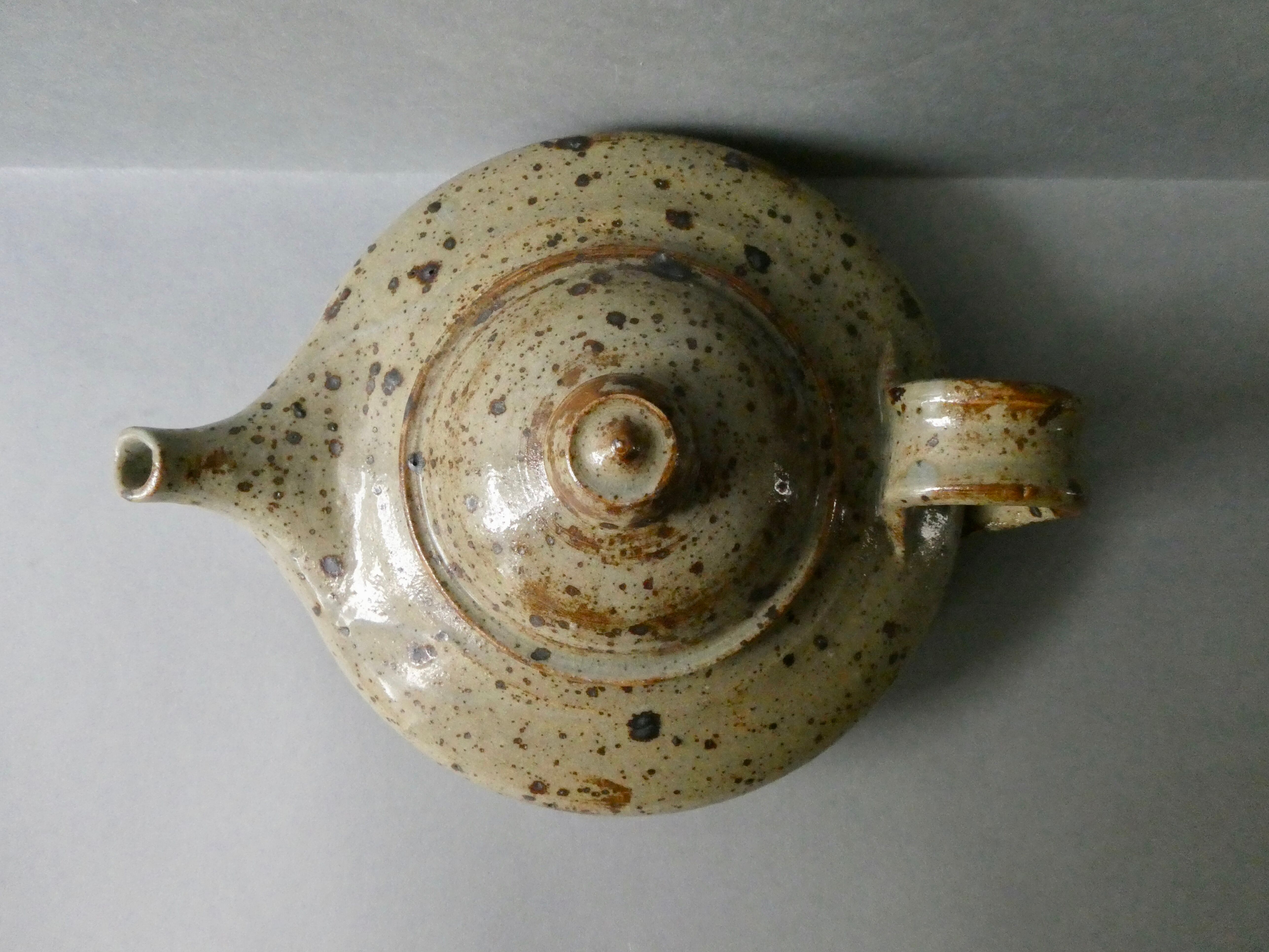 Pyrity sandstone tea, signed