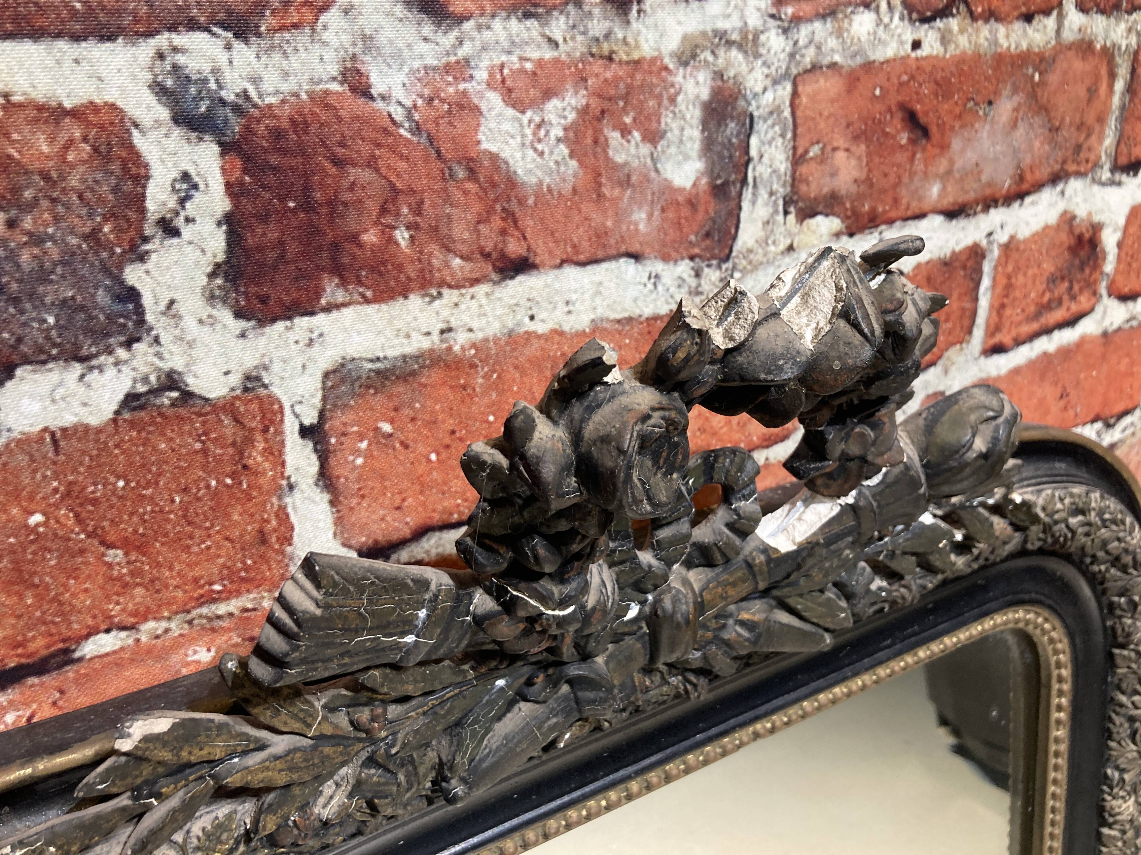 Mirror with moldings