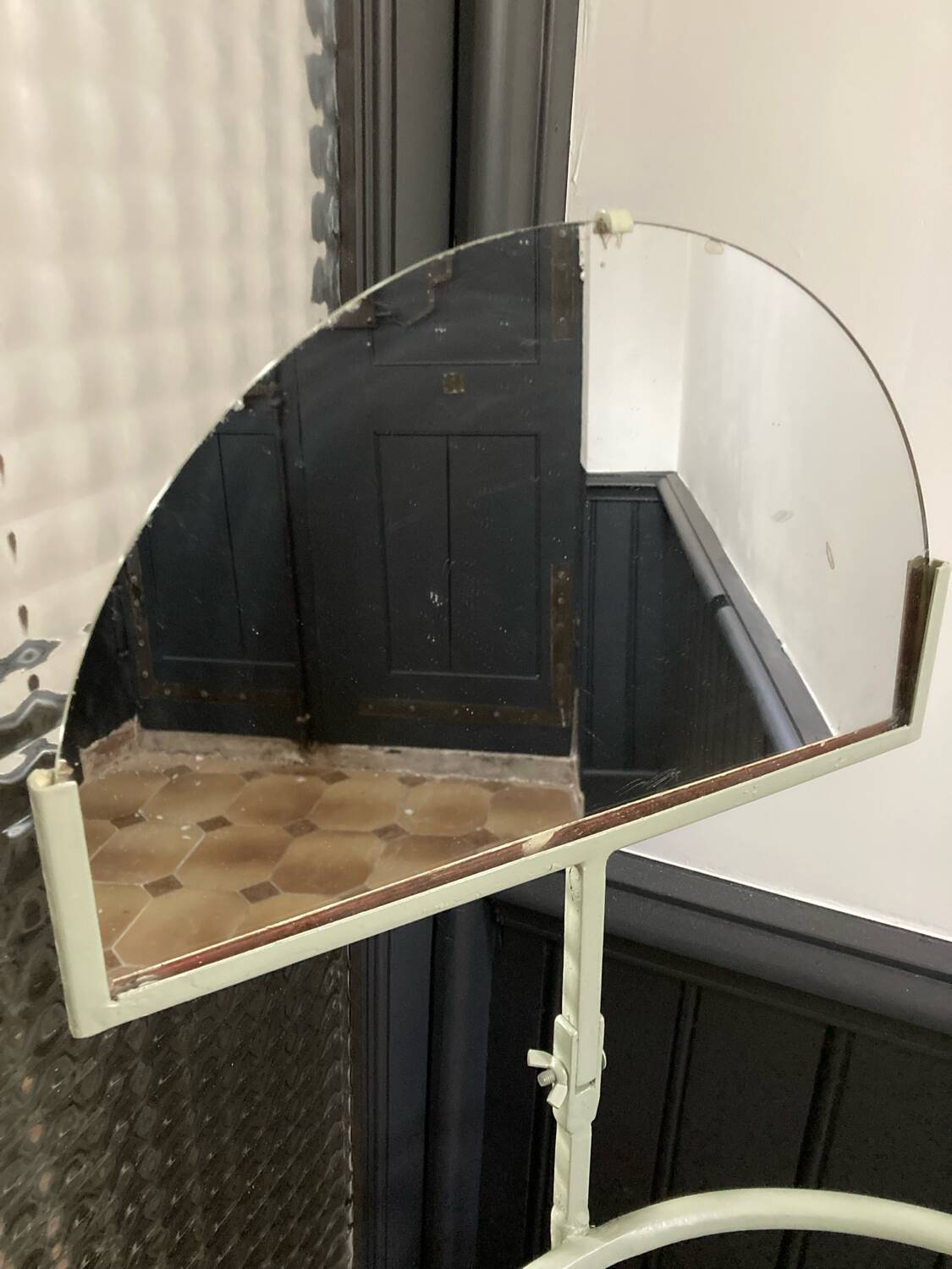 Coiffeuse, chevet en métal, années 50