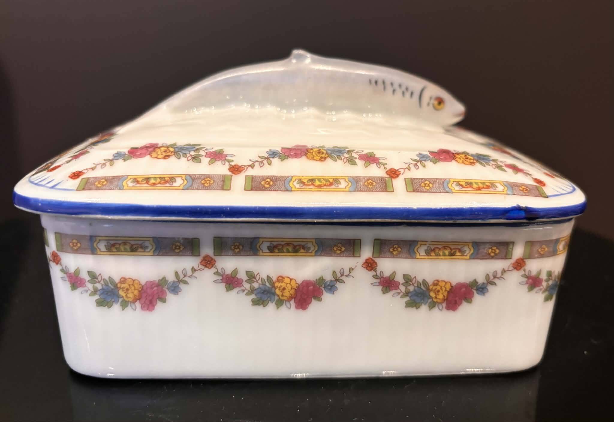 Butter dish