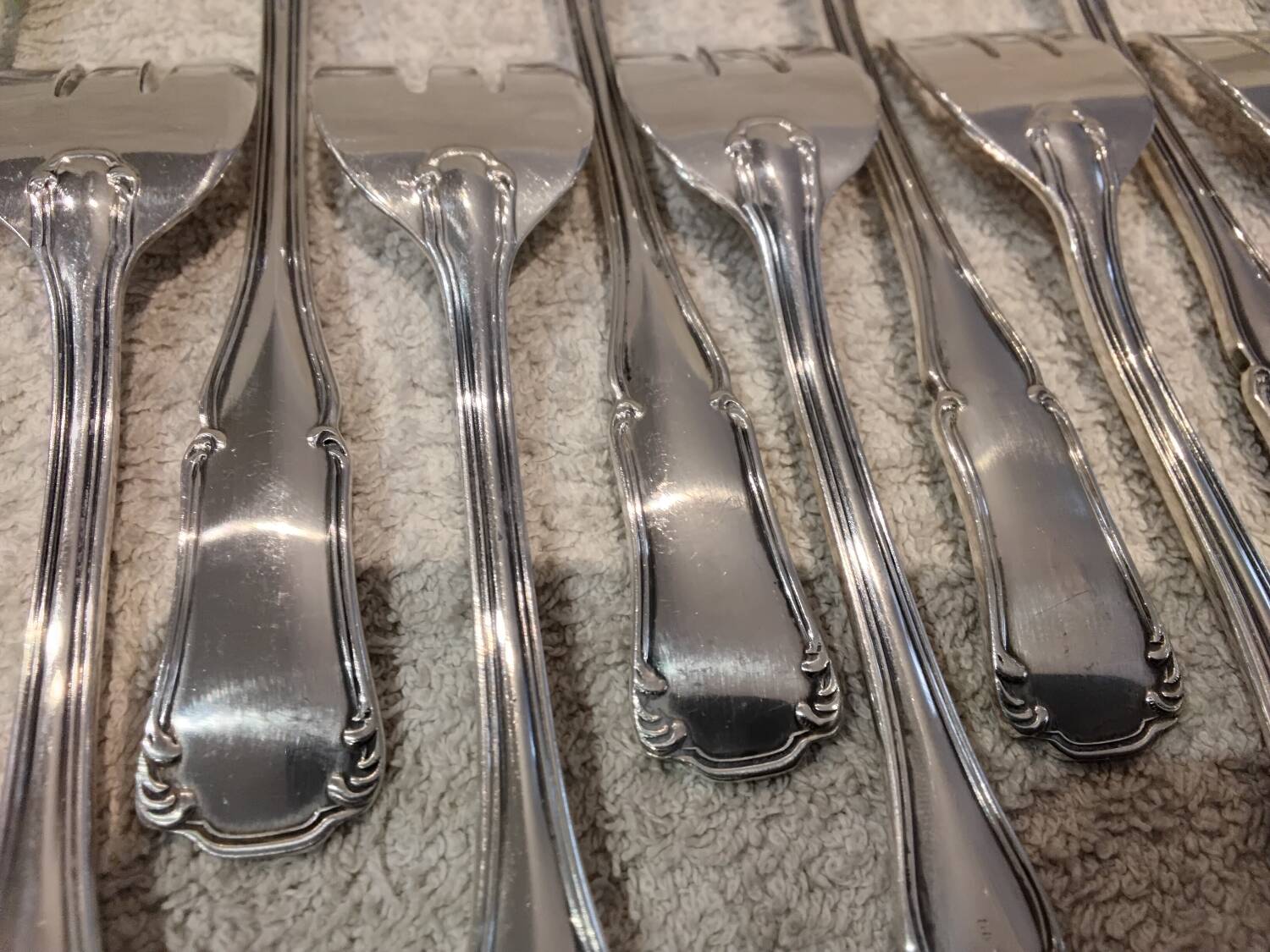 12 silver-plated oyster forks by silversmith Ercuis Valencay