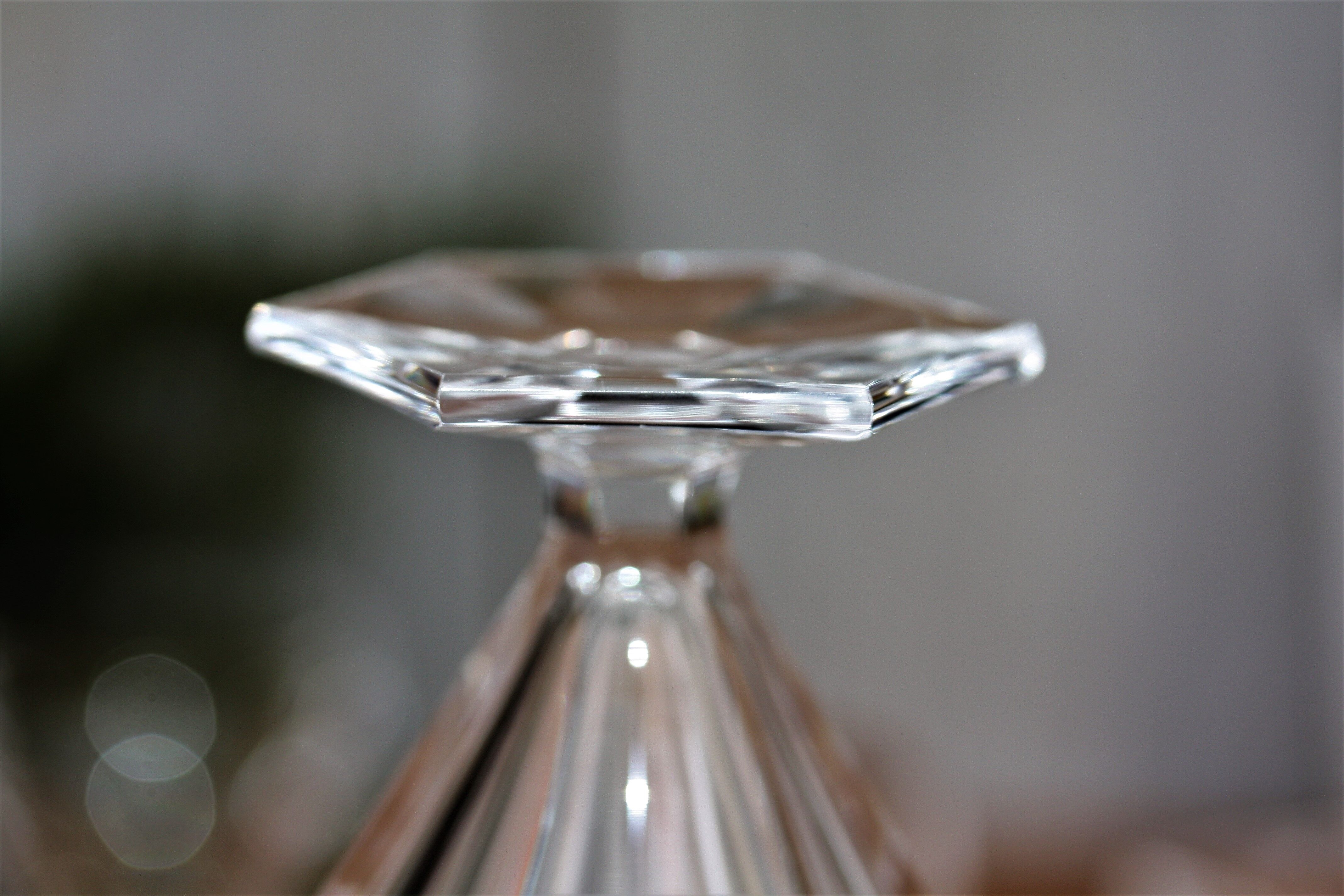 Saint-Louis crystal wine glass Poincaré model