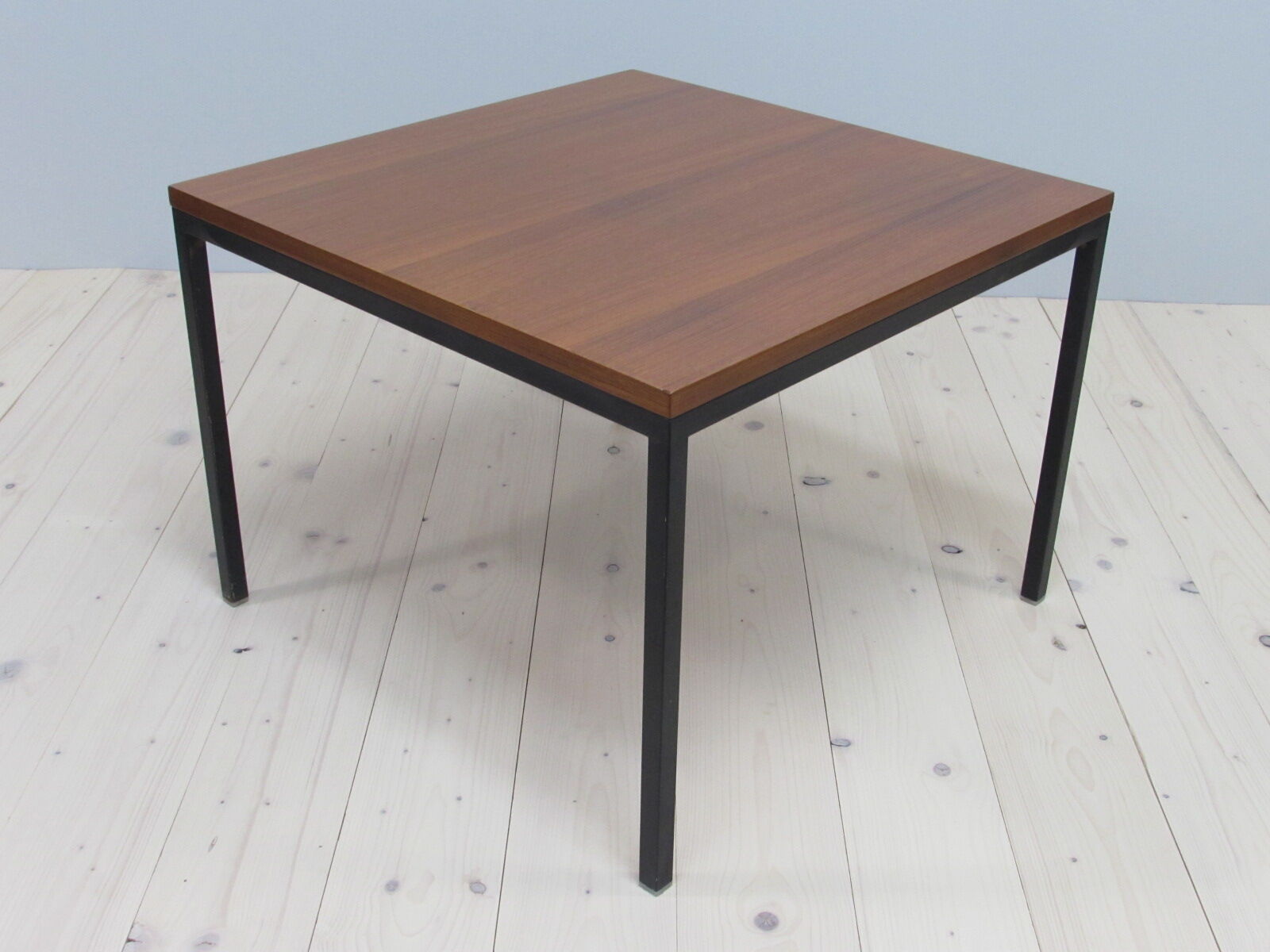 Teak side table - Läsko Studioform International - 1960s