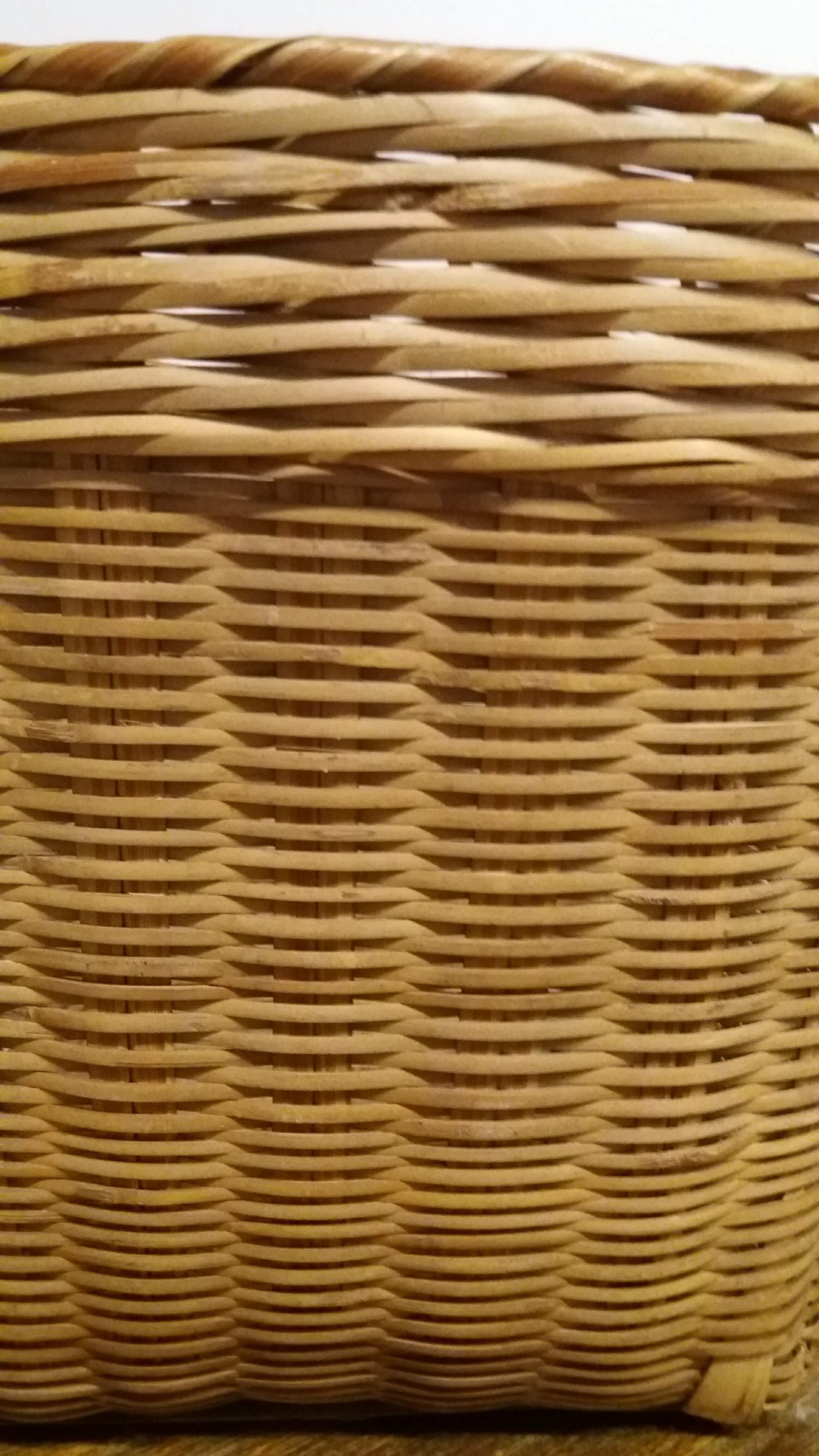 Wicker basket