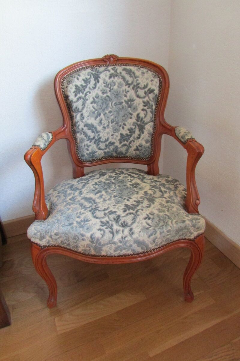 Louis XV blue style armchair