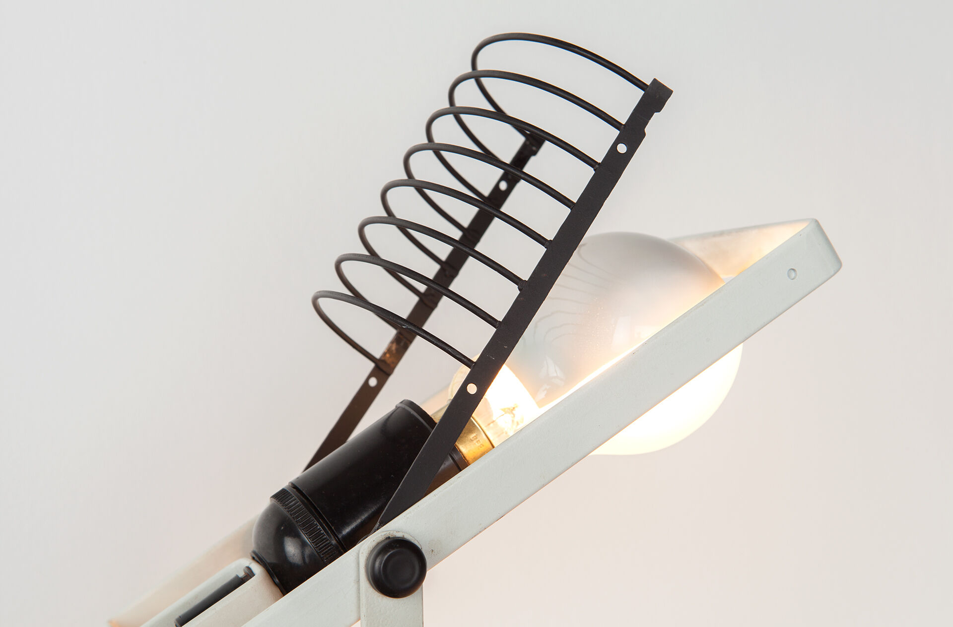 Table lamp Sintesi Tavolo Morsetto by Ernesto Gismondi