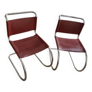 2 chaises Mies van der - rohe