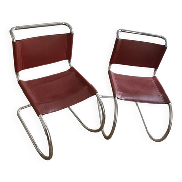 2 Mies van der Rohe chairs by Knoll