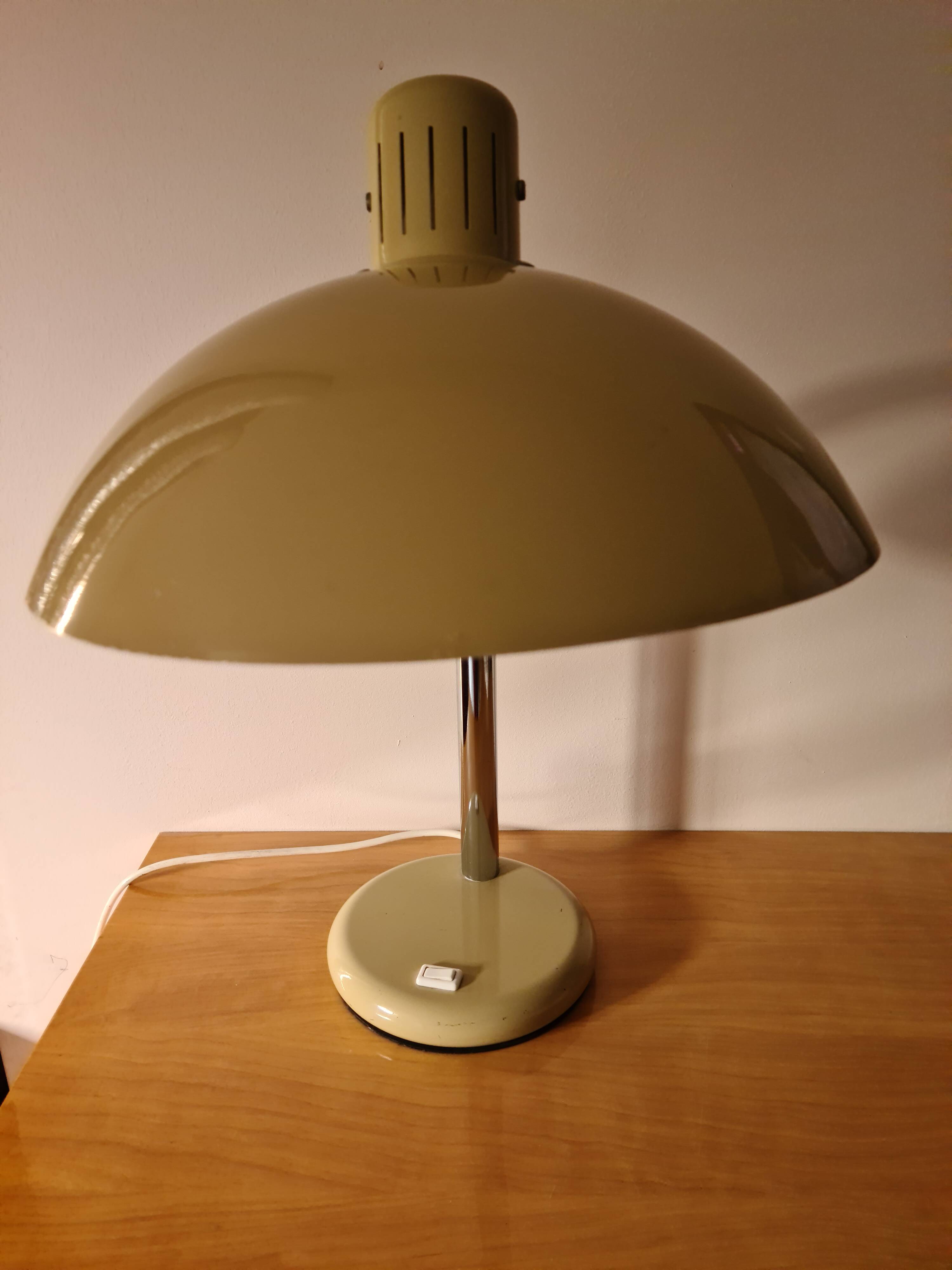 Table lamp in lacquered sheet metal 50 years