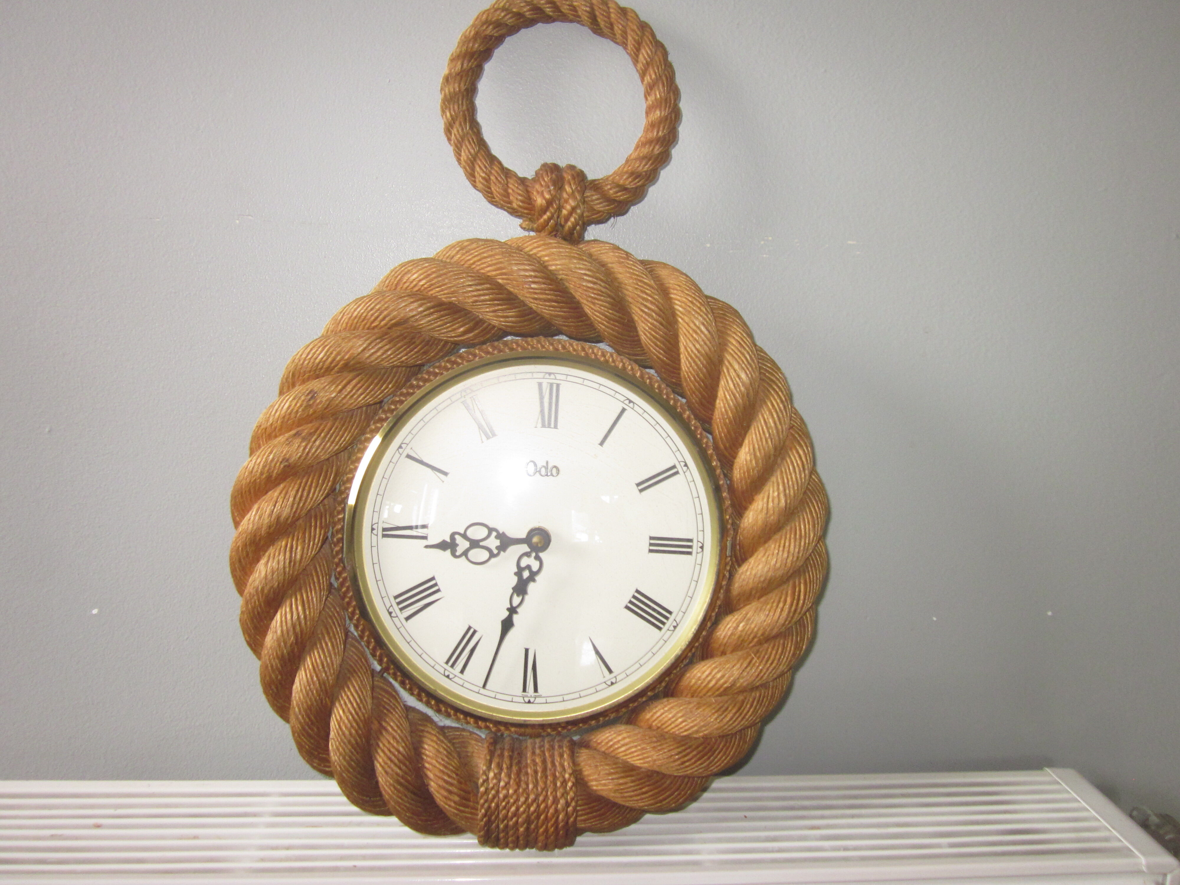Vintage rope clock