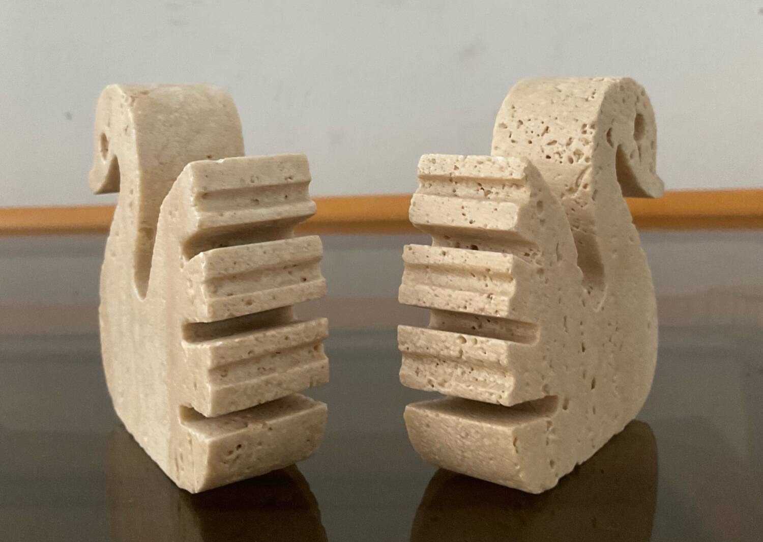 Fratelli Mannelli, a 70s paperweight duo