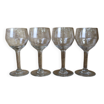 4 verres à apéritif à pied transparent et facettés, années 50-60