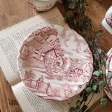 Cups, saucers and milk jug set