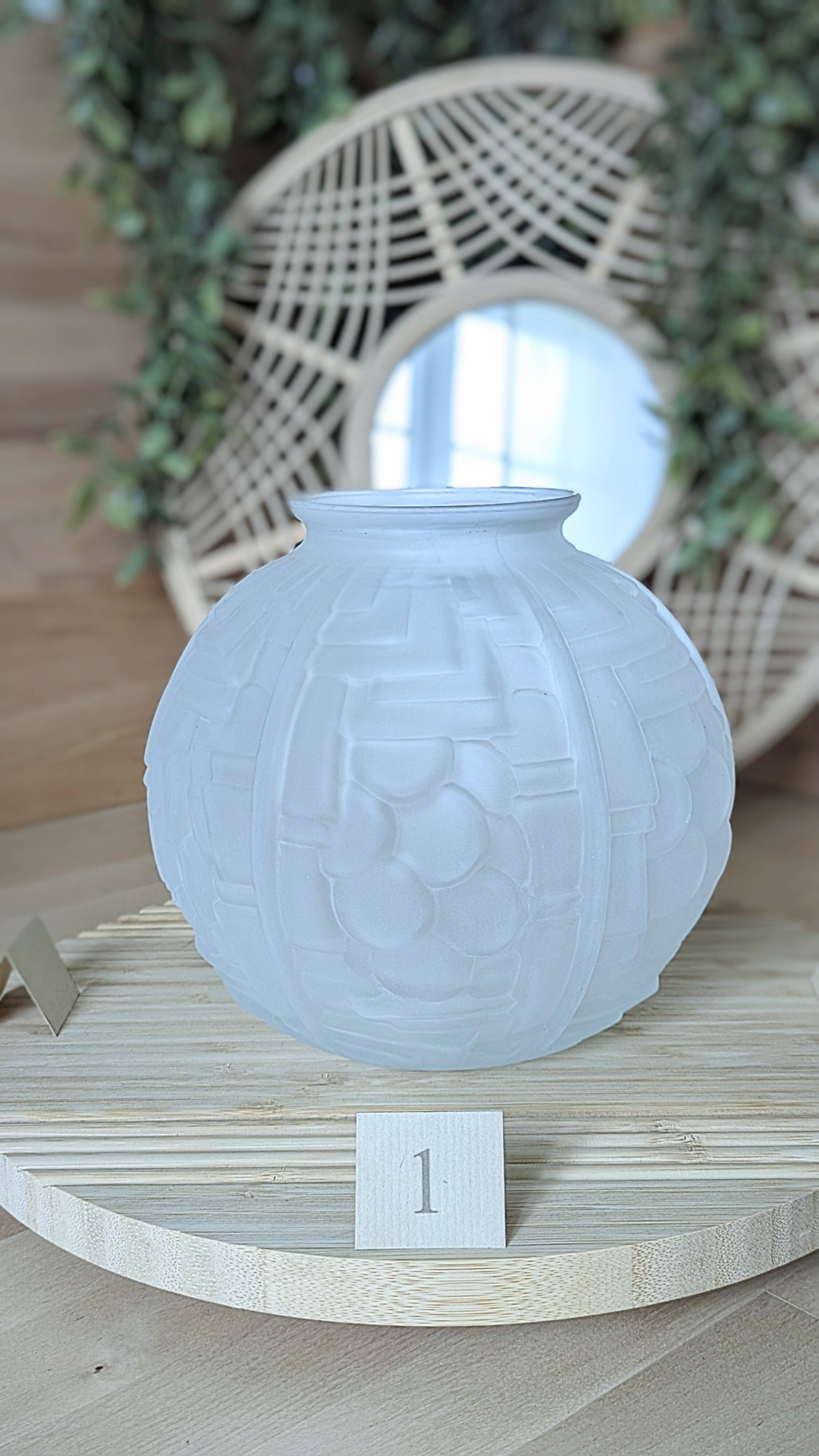Art Nouveau round vase (D-0045)