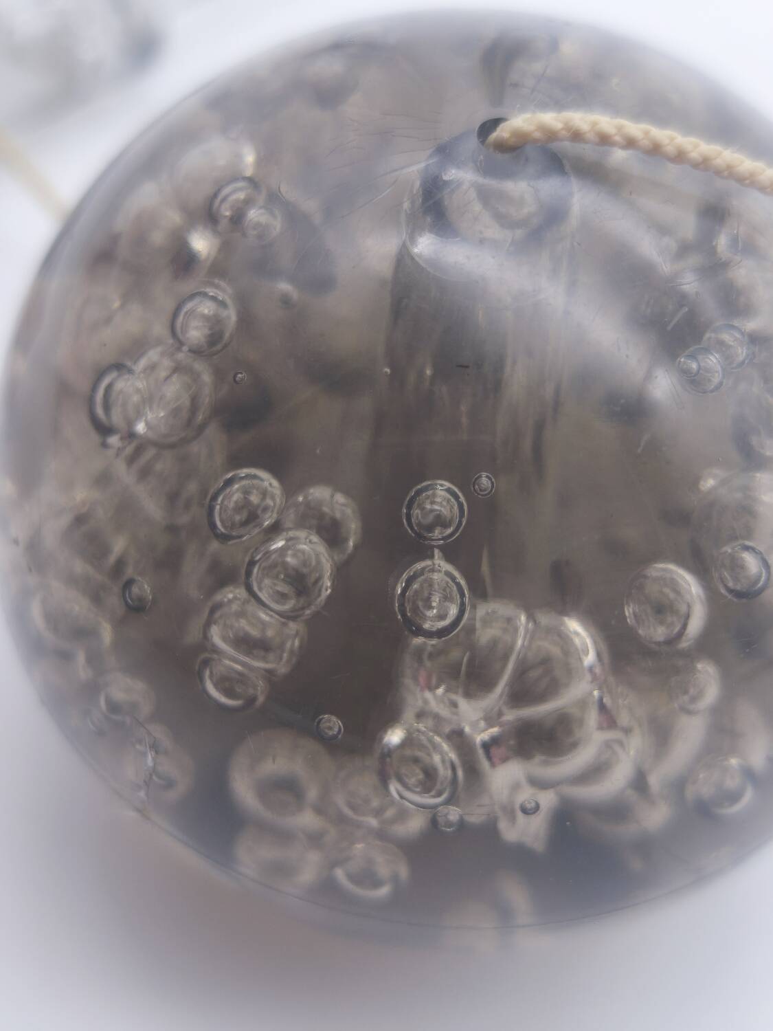 Bubble plexiglass cup-and-ball – Vintage 1970s design