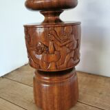 Lampe d'appoint sculptée
