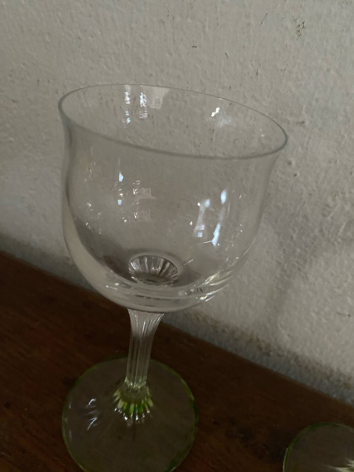 2 footed tulip glasses in crystal from the 1960s.
