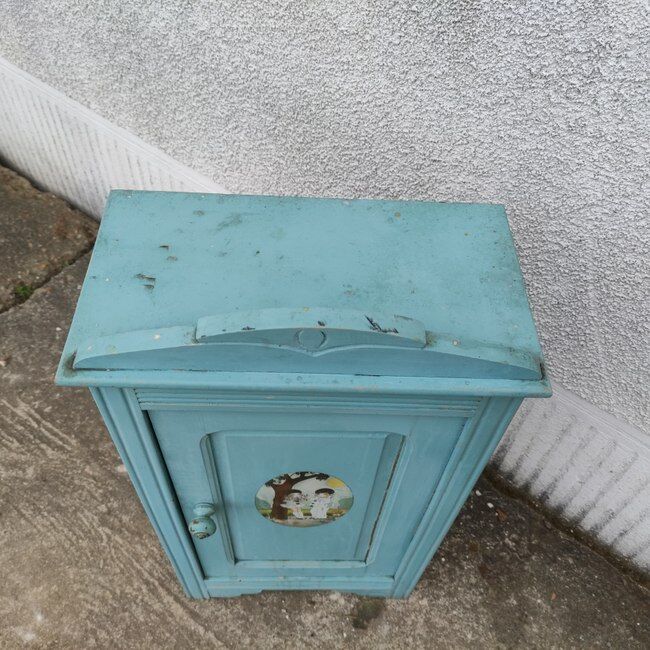 Parisian doll wardrobe