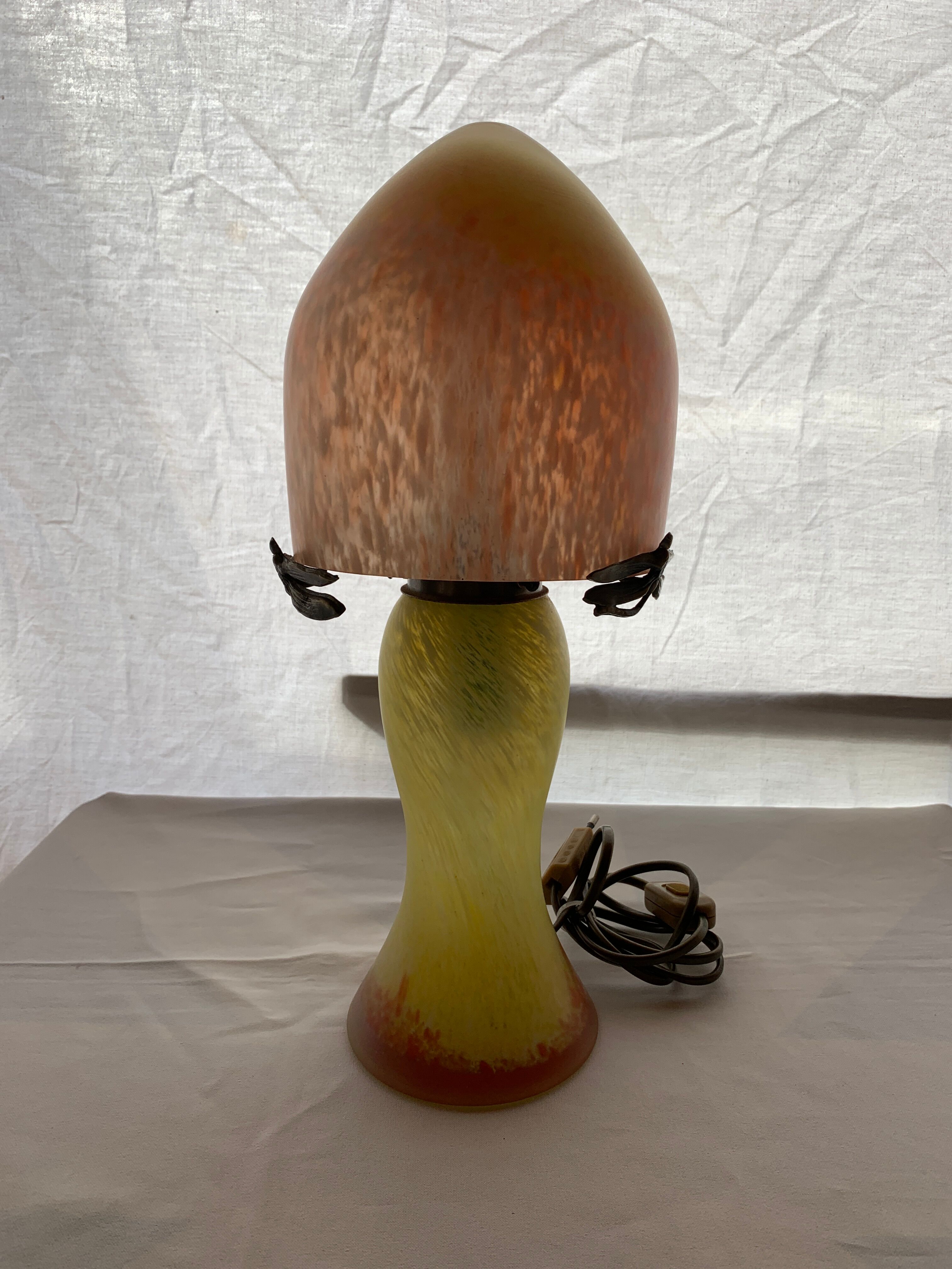 Mushroom lamp
