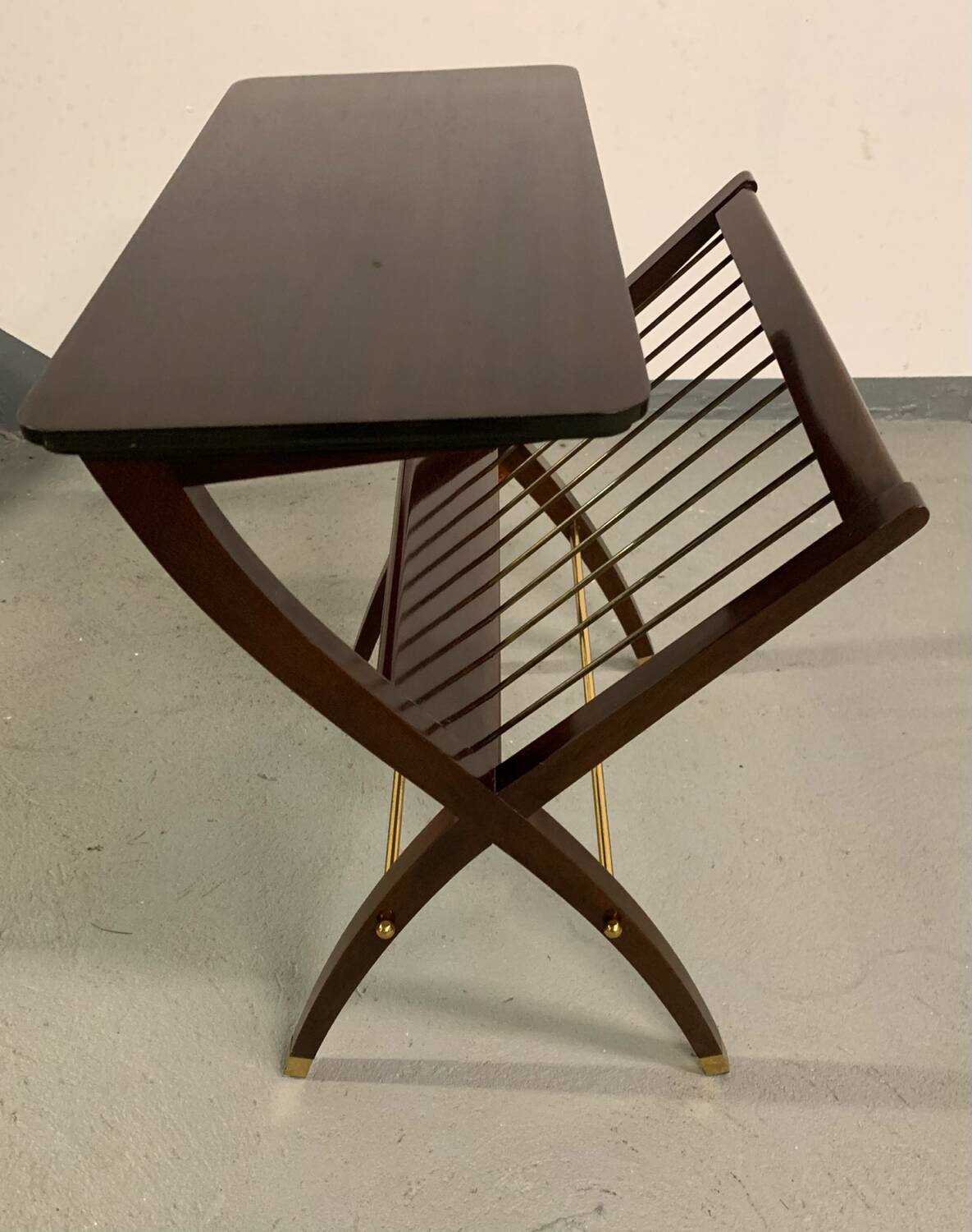 Magazine rack - vintage reading saddle